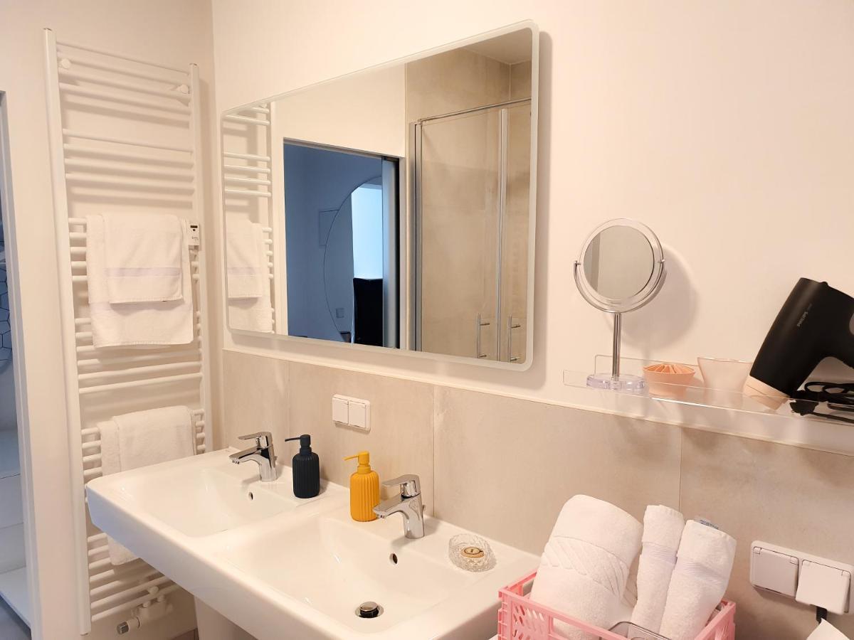 Pb Ferienwohnungen - Fewo 6 - Stilvoll Eingerichtetes Apartment Im Herzen Senftenbergs Екстериор снимка